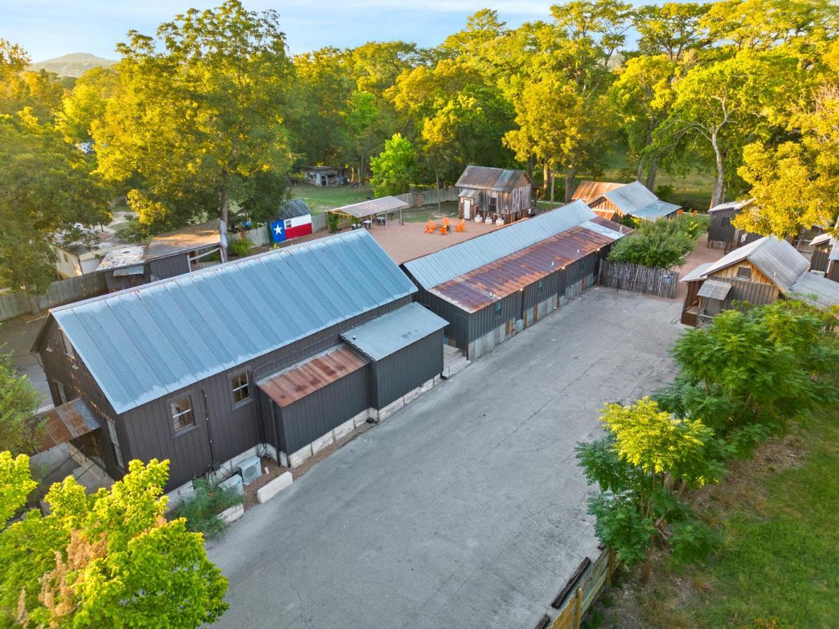 Camp Comfort Exterior photo